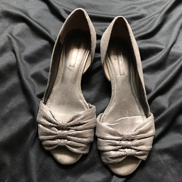 bandolino peep toe wedge